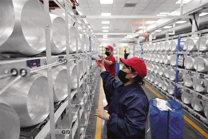 “智”造未來 “纖”動世界.jpg